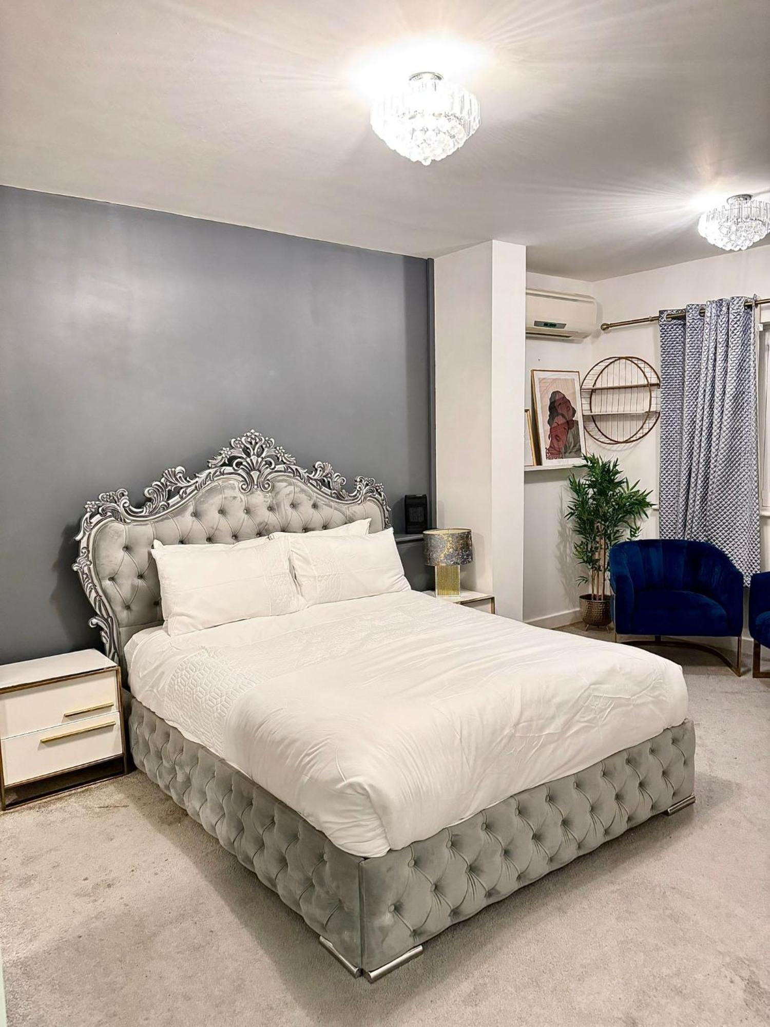 Deluxe Spacious King Size Room Hornchurch Exterior photo